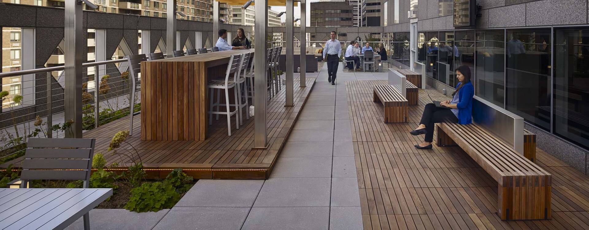 Outdoor Rooftop Workspace 