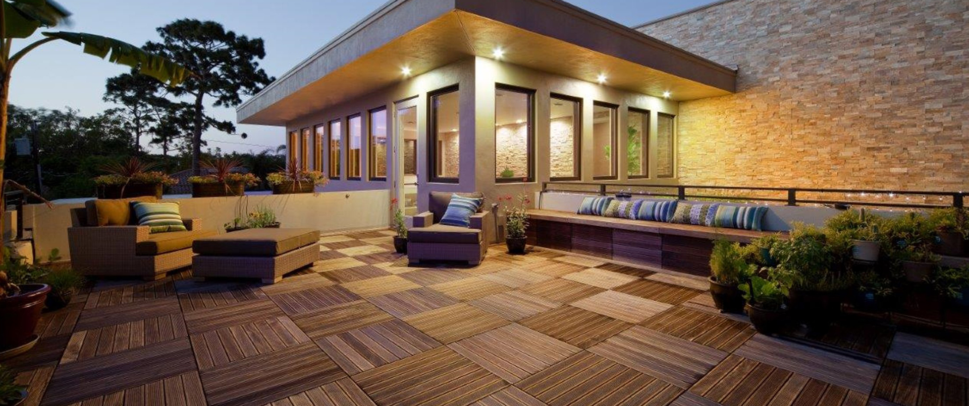 Cozy Checkered Wood Tile Rooftop Deck